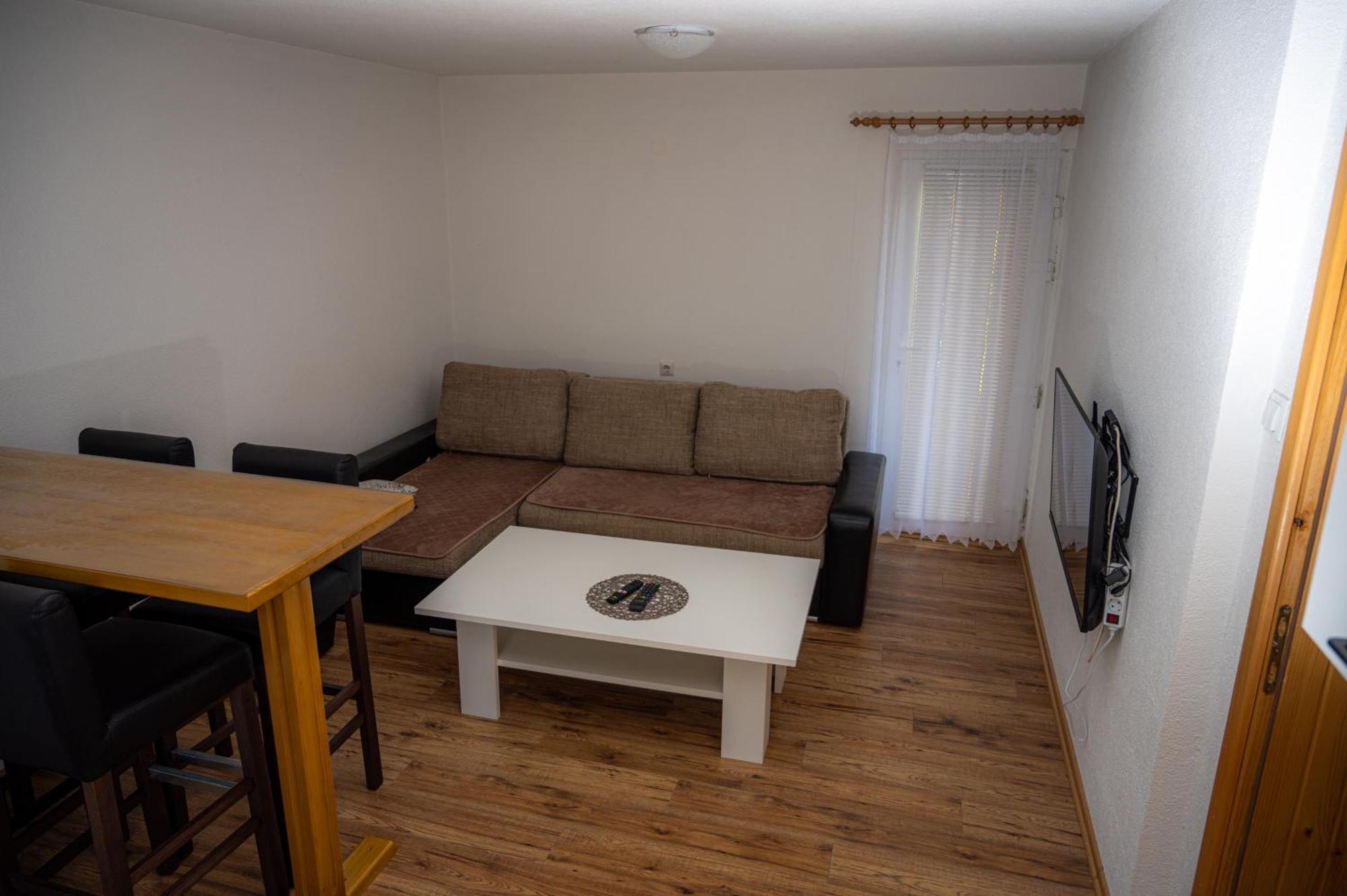 Apartman Kestenovac Orasac ภายนอก รูปภาพ