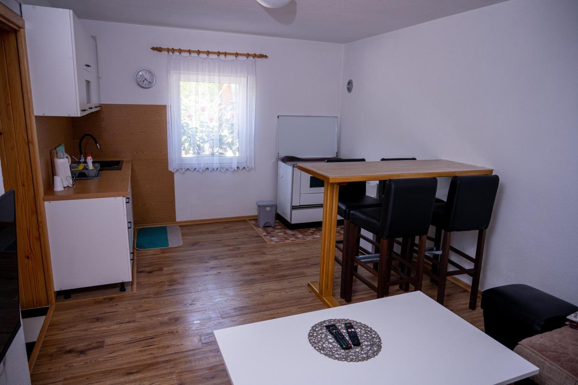 Apartman Kestenovac Orasac ภายนอก รูปภาพ